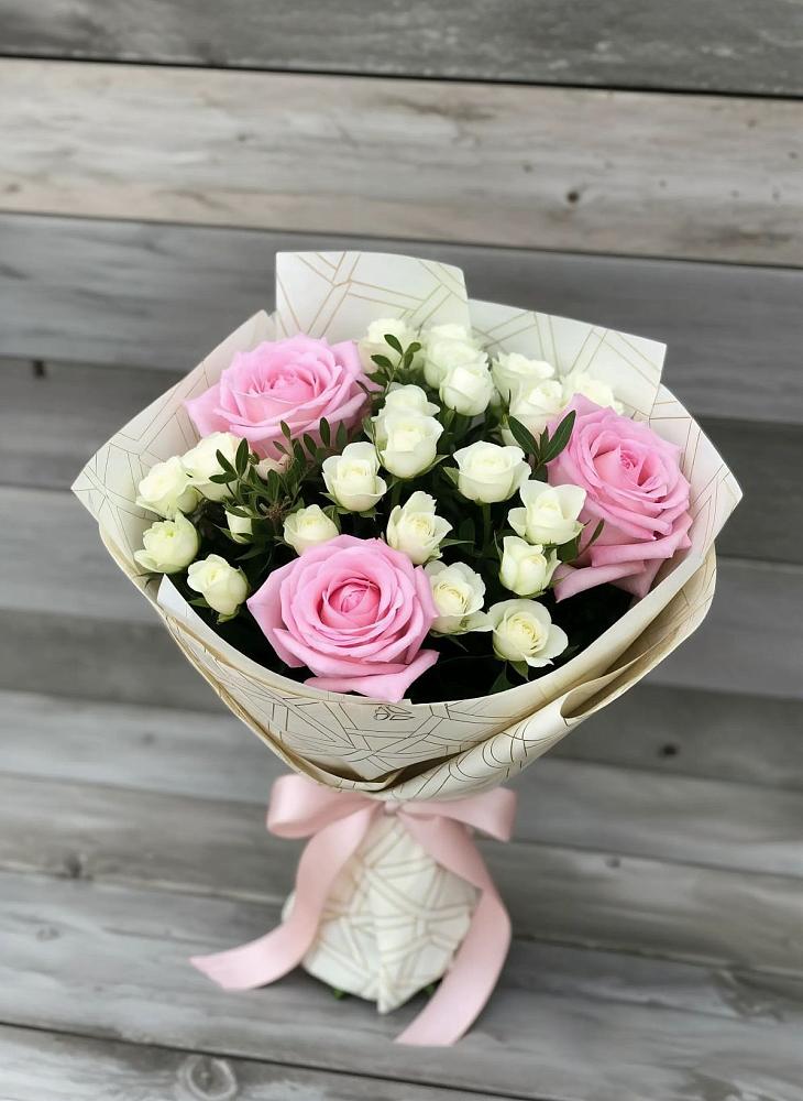 Букет цветов из: Розы в Редино