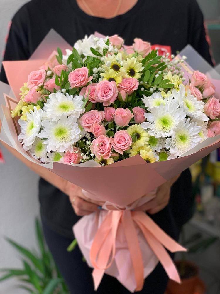 Букет цветов из: Розы и Хризантемы в Редино