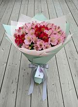 Букет цветов из:  Альстромерии в Редино
