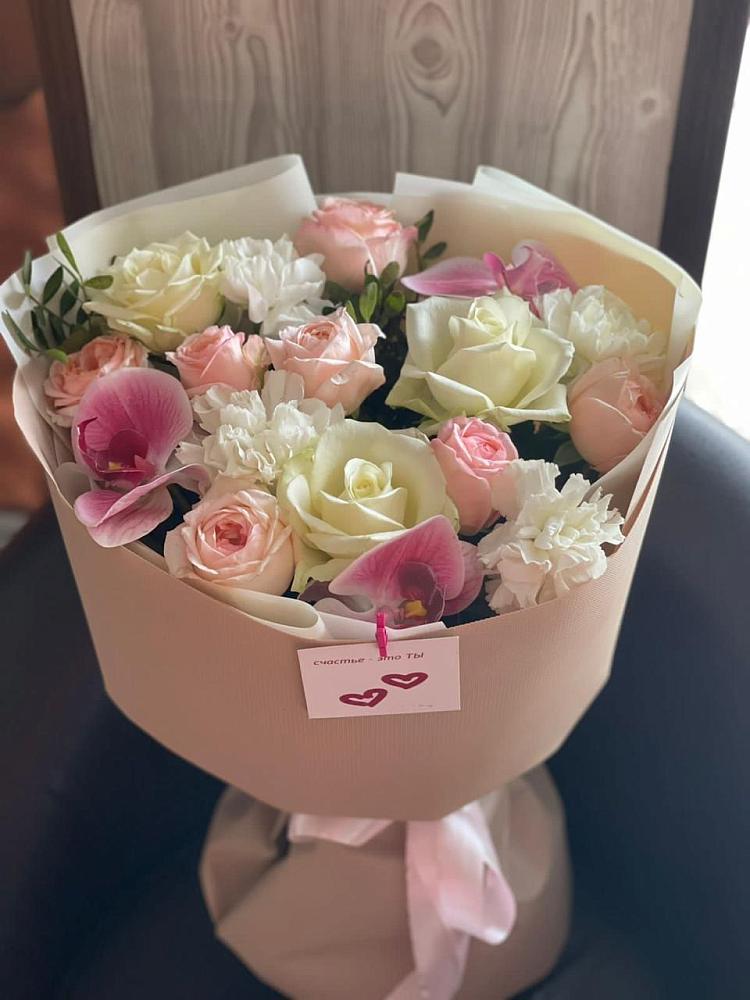 Букет цветов из: Орхидеи, Розы и Гвоздики в Редино