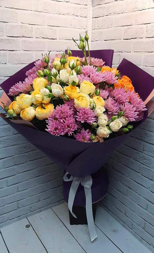 Букет цветов из: Хризантемы и Розы в Редино