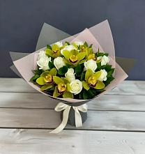 Букет цветов из:  Орхидеи и Розы в Редино