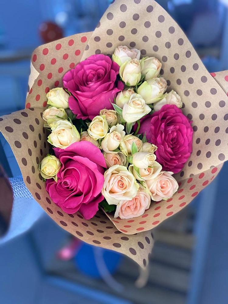 Букет цветов из: Розы в Редино