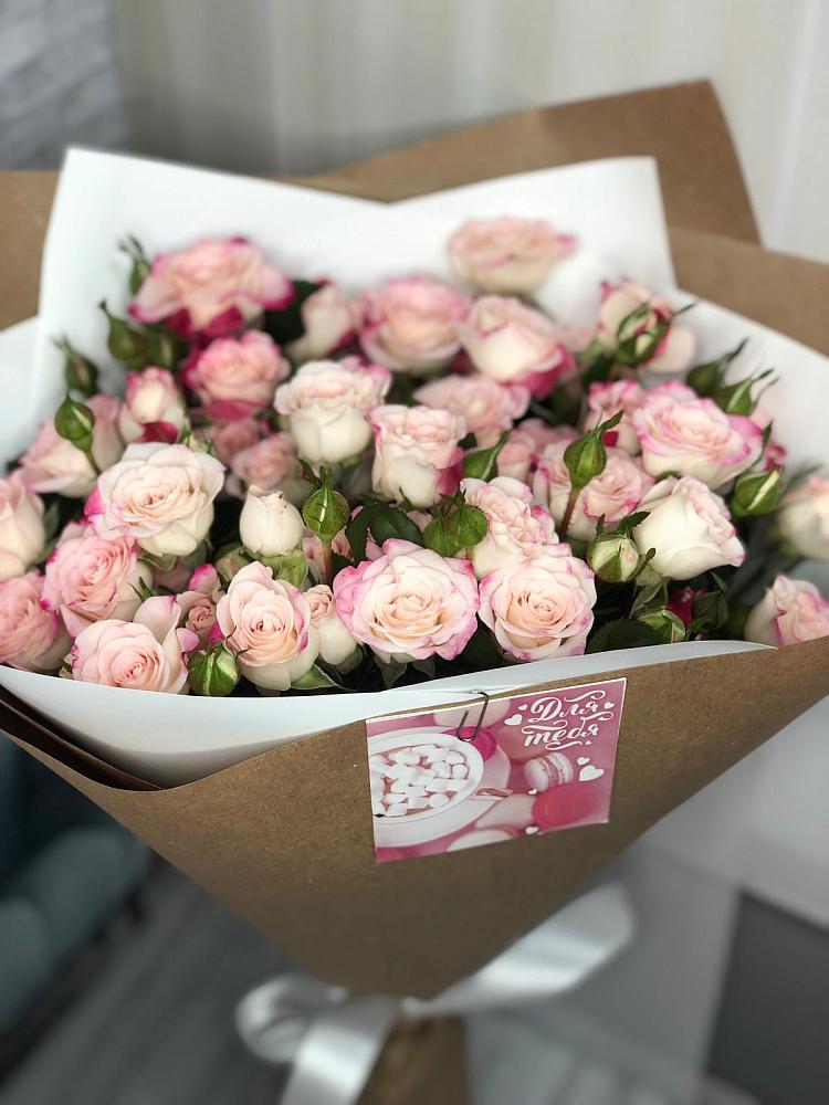 Букет цветов из: Розы в Редино