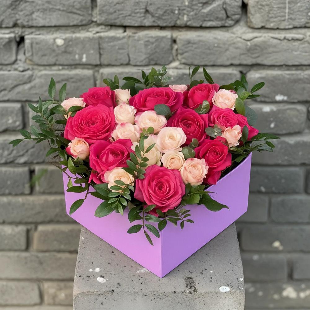 Цветочная композиция из Розы в коробке в Редино