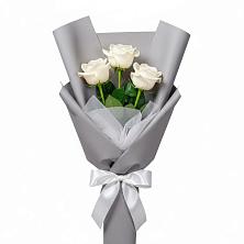 Букет 3 белые розы в Редино