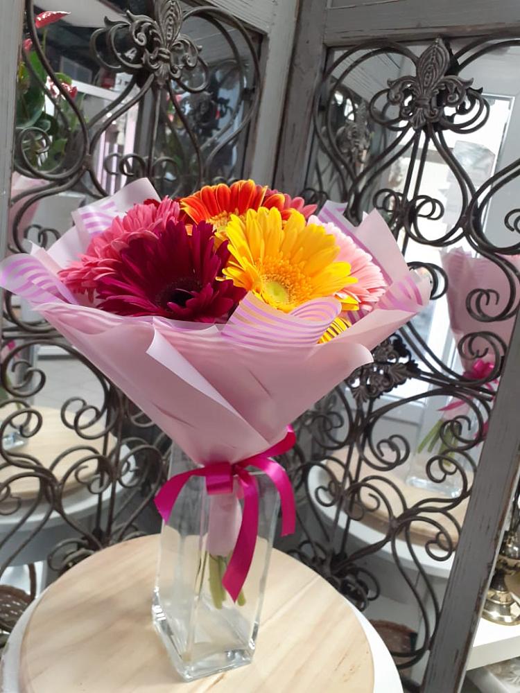 Букет цветов из: Герберы в Редино