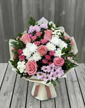 Букет цветов из:  Альстромерии, Гвоздики, Розы и Хризантемы в Редино
