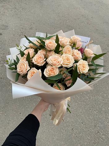 Букет Кремовые розы Латте в Редино