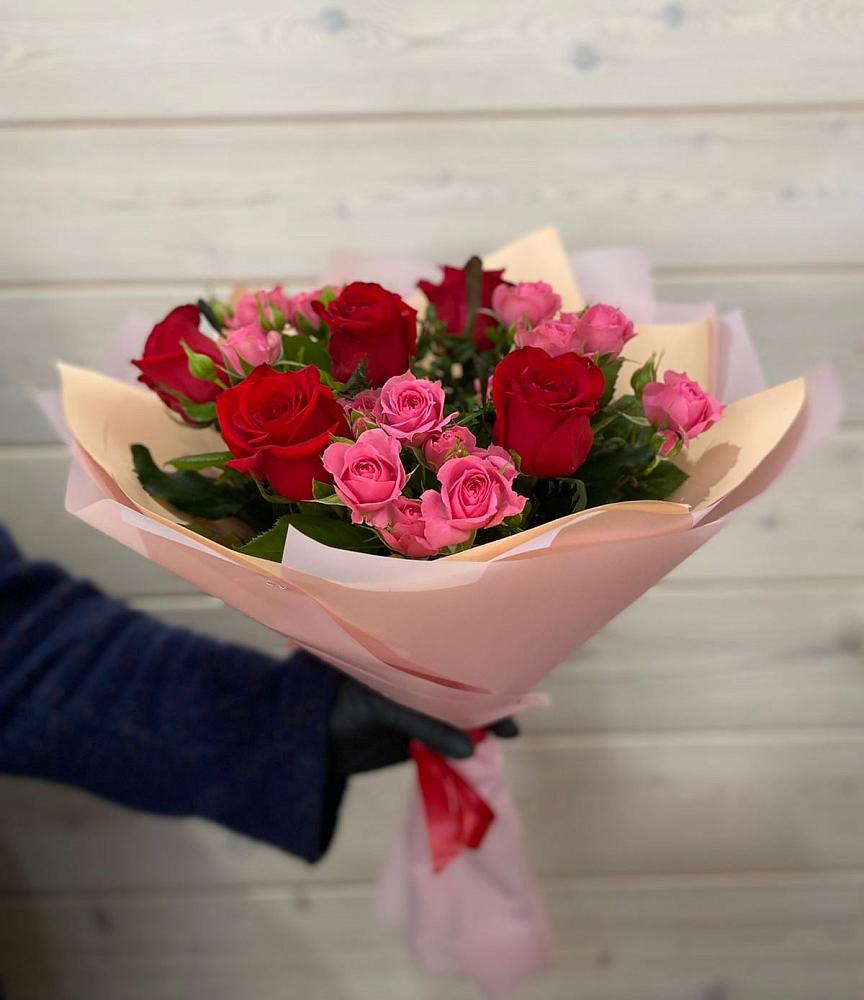Букет цветов из: Розы в Редино