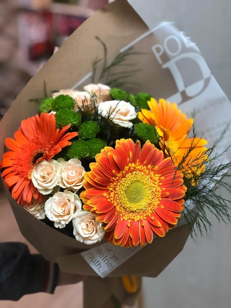 Букет цветов из: Герберы, Хризантемы и Розы в Редино