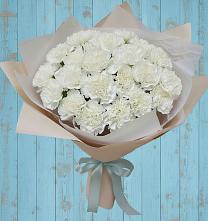 Букет цветов из:  Гвоздики в Редино