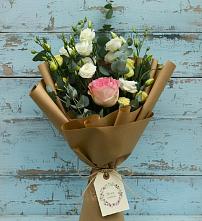 Букет цветов из:  Розы и Лизиантусы в Редино