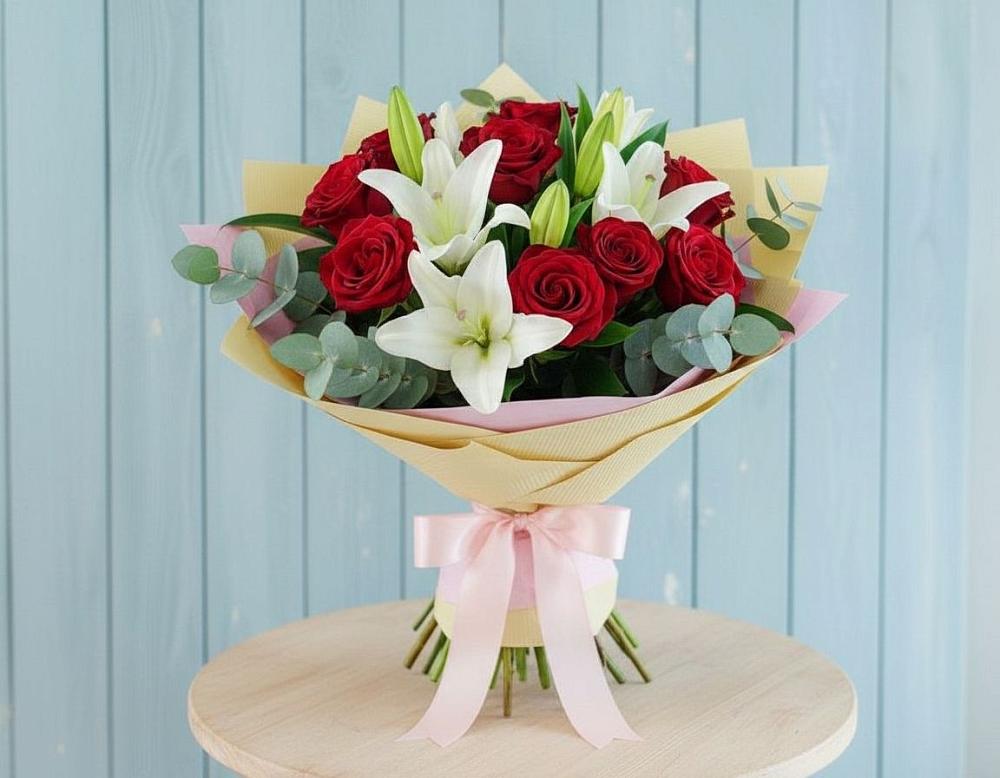 Букет цветов из: Лилии и Розы в Редино
